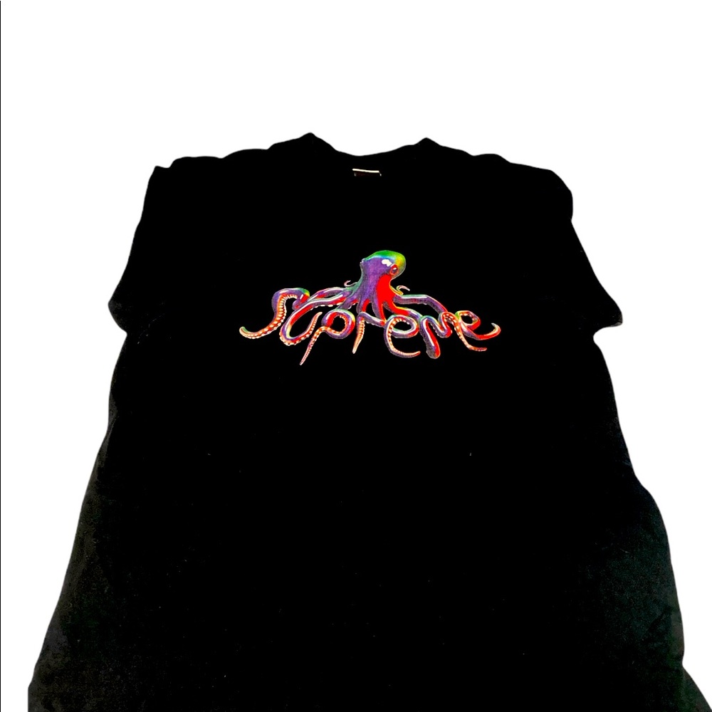 Supreme t-shirt